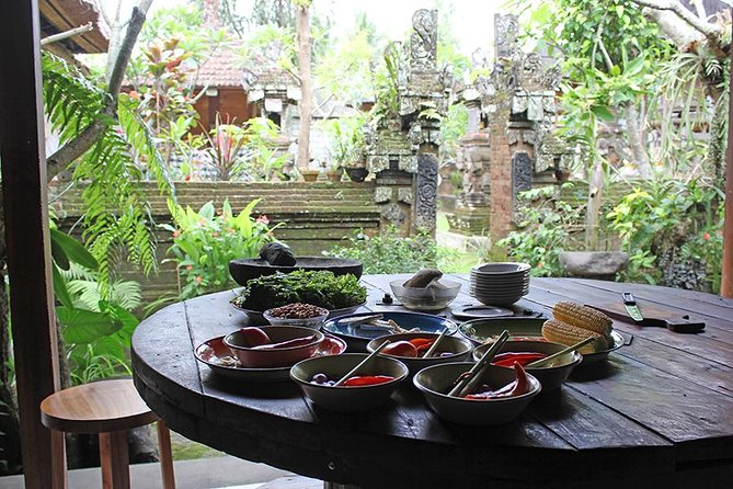 PRIVATE Balinese Cooking Class in Ubud with Dewa with Transfers - The garden tour: spices, fruits, and real-world reasons to care