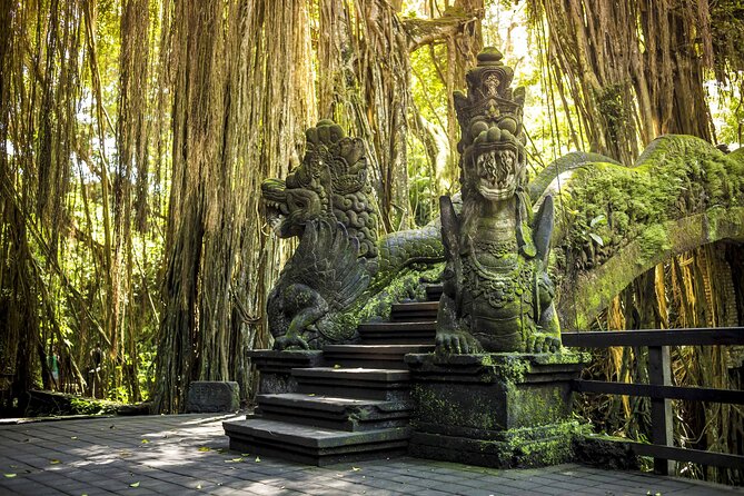 Private Customize Ubud Day Tour With Experienced Driver - Ubud Traditional Art Market and the palace area: shopping close to culture