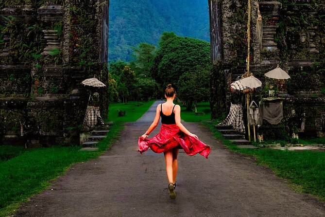 Private Full-Day Handara, Ulun Danu, Jatiluwih and Tanah Lot Tour - The Real Star: How Good Guidance Changes the Day