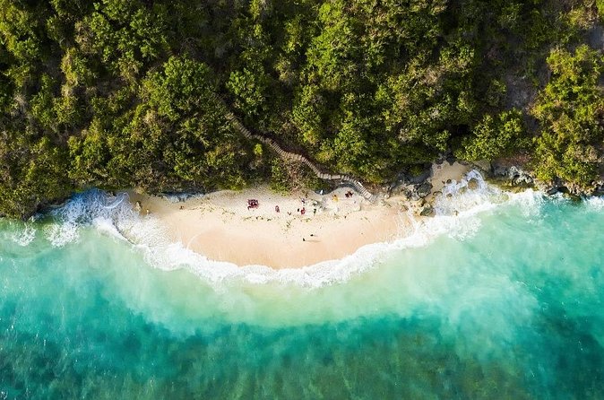Private Tour in Nusa Penida West Island - The Real Star: The Local Driver Vibe and Photo Help