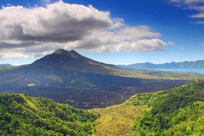 Private Ubud and Volcano Day Trip - Gunung Kawi (Pura Gunung Kawi): the rock-cut shrines and the sarong moment