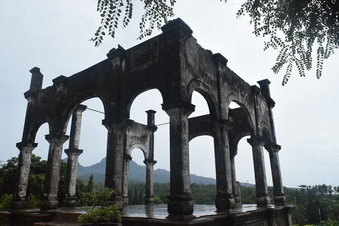 Royal Karangasem Heritage Tour - Puri Agung Karangasem: royal architecture with Dutch, Chinese, and Balinese influence
