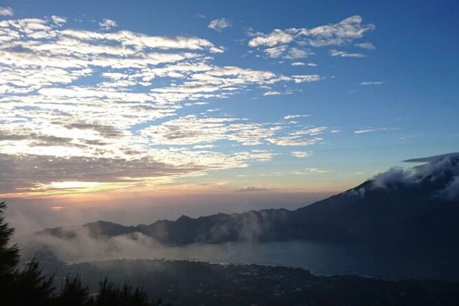 Sharing Mount Batur Sunrise Trekking Guide Pick Up and Drop Off - Who should book this Mount Batur sunrise trek