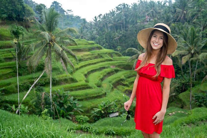 Skip-the-Line: Ubud Tour - All Inclusive Tickets - Celuk Village: learning from a Balinese family compound stop