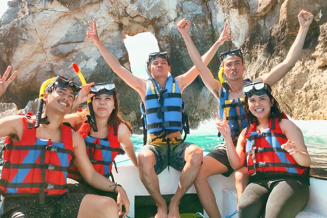 Snorkeling 4 Spots, Manta Rays, Tembeling Pool & Kelingking Beach - Manta rays at Manta Bay: how to enjoy the chase