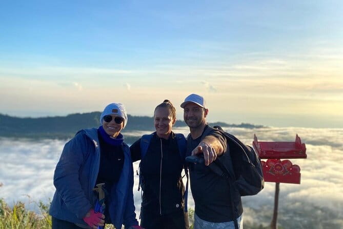 Sunrise Hike + Breakfast with Local Guide & Hotel Pickup - Hotel pickup from Ubud, then straight into the dark