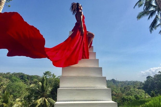 Swing Heaven Bali Package - Arrival routine: form first, then dressing and pose coaching