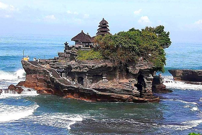 Tanah Lot and Jatiluwih Unesco Rice Terrace Private Tour - Tanah Lot, with real sea-temple atmosphere and the nearby Batu Bolong stop