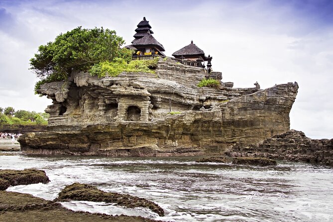 Tanah Lot, Jatiluwih Rice Terrace and Waterfall Day Tour - Banyumala Twin Waterfalls: where the day calms down