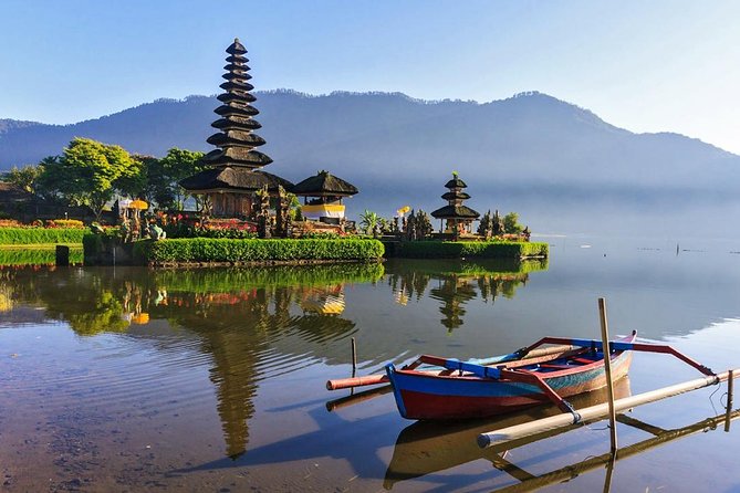 Tanah Lot - Jatiluwih (UNESCO) - Bedugul and Ulun Danu Temple Tour - Tanah Lot Temple on its offshore rock: Hindu myth, sea air, real photo energy