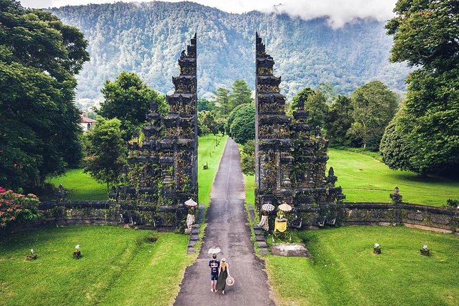 Tanah Lot - Jatiluwih (UNESCO) - Bedugul and Ulun Danu Temple Tour - Wanagiri Hidden Hills: 45 minutes of photo spots with lakes and hills