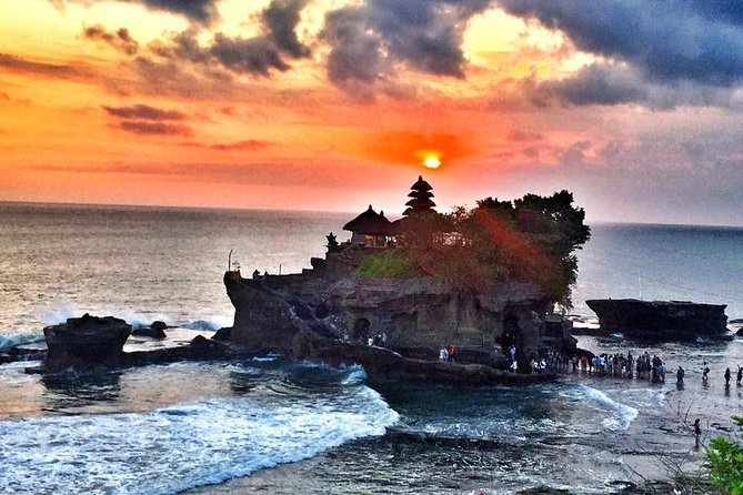 Tanah Lot Sunset and Monkey Forest Tour. - Taman Ayun Temple: the 17th-century stop that sets the tone