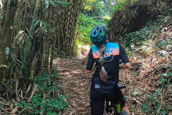 The Volcano Trail – Epic Volcano Cycling Adventure - Timing, Pickup Zones, and How Not to Start Rushed