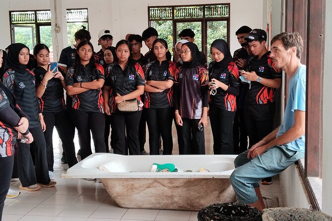Transforming Plastic Waste A Hands On Recycling Experience - Bali’s Waste Reality and Why Decentralized Recycling Matters