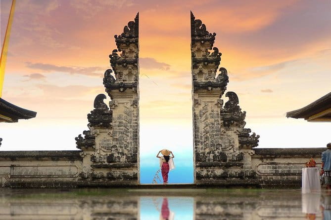 Ubud All-Inclusive Tour with Swing and Lunch - Tegalalang Rice Terrace, UNESCO-style terraced scenery