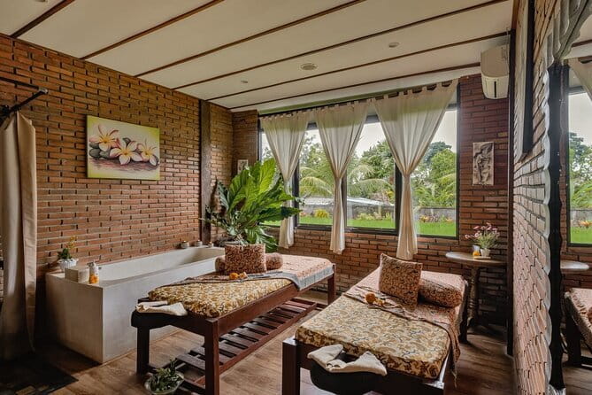 Ubud Balinese Massage Scrub And Flower Bath Experience - The full-body scrub: what it should feel like (and what to do if it feels wrong)