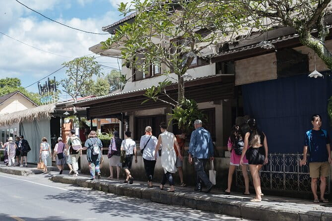 Ubud Guided Walking Tour - Stop 5: Puri Kantor and Exclusive Compound Access