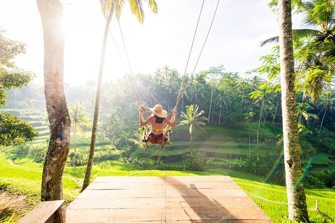 Ubud Hidden Gems Private Tour with Local Expert & Hotel Pickup - Tirta Empul Temple and the melukat purification etiquette