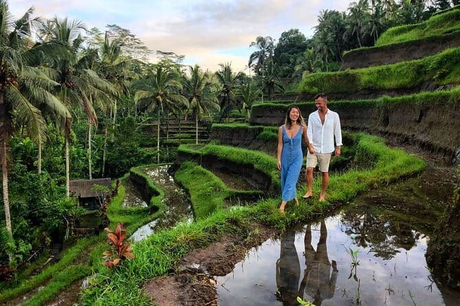 Ubud Highlights Tour ( Private All-Inclusive ) - Batuan: traditional residence compounds and temple gate details