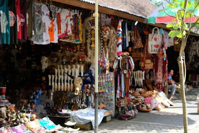 Ubud Highlights Tour ( Private All-Inclusive ) - Tohpati craft time: batik where you can slow down