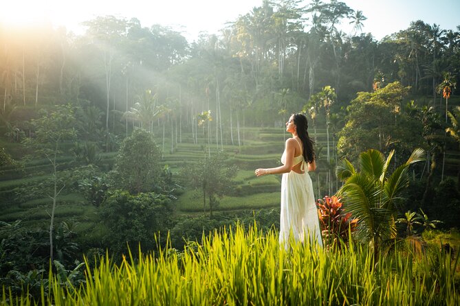 UBUD Instagram Spot Tour with Photographer - Ubud Instagram Spots, But With a Coach Behind the Camera