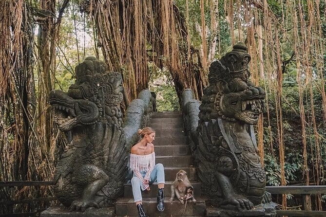 Ubud Jungle Swing - Monkey Forest - Water Temple - Waterfall - Tegalalang Rice Terrace and the Jungle Swing Shot