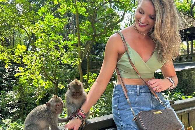 Ubud Monkey Forest, Rice Terrace & Tirta Empul Temple Tour - Ubud Traditional Art Market: Souvenirs That Fit Real Life