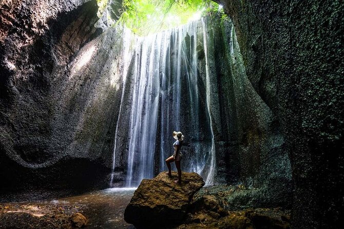 Ubud Private Tour - Waterfalls, Water Temple & Rice Terraces - Stop 1: Tibumana Waterfall for Quiet Jungle Time