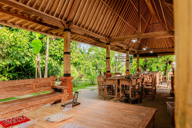 Ubud Silver Class Jewelry making in bali - A Balinese silver workshop near Taro, just outside Ubud