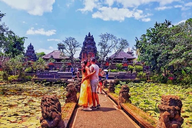 Ubud Trip, The Best of Ubud in a day - All Inclusive - Tirta Empul Temple: cleansing waters and proper respect