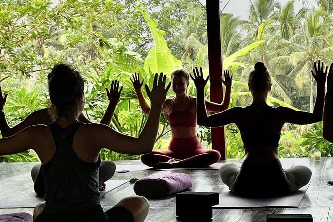 Ubud Yoga, Open Chakra Healing and Temple Spiritual Cleansing - Priest-Led Mantra Healing and Chakra Opening: What to Expect
