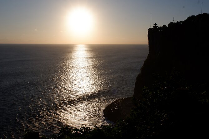 Uluwatu Kecak and Jimbaran Bay - Tanah Lot sunset at the sea temple