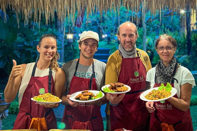 VIllage Firefly Night Tour - Ubud Bali - Cooking with locals: dinner prep that actually feels like work and food