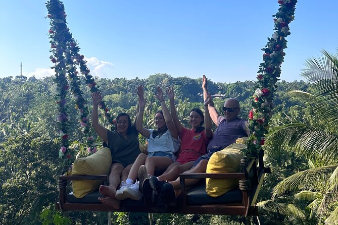 Vintage Volkswagen Bali Tour - Vintage Volkswagen cruising in Ubud: comfort, heat, and photo power
